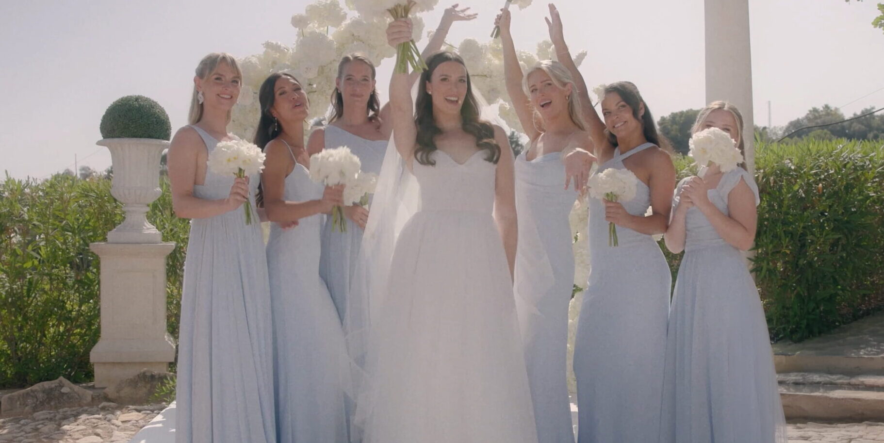 Conjunto de novia y damas de honor