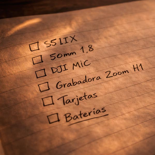 Plantillas y documentos descargables para el negocio audiovisual